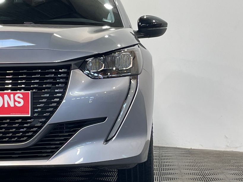 PEUGEOT 208 2023 - Photo n°7