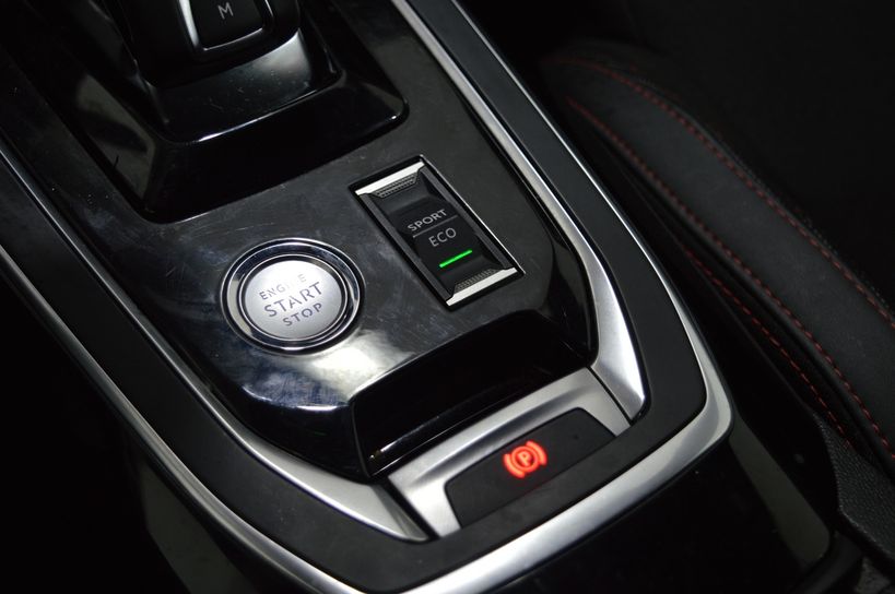 PEUGEOT 308 2020 - Photo n°25