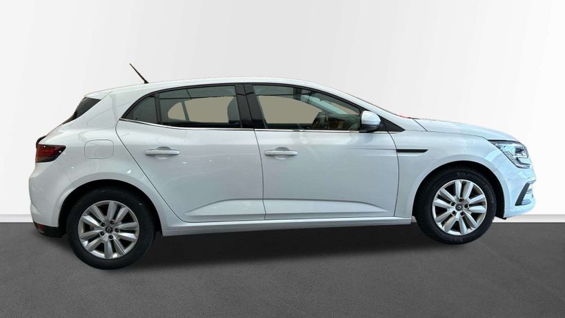 RENAULT MEGANE IV BERLINE 2021 - Photo n°4