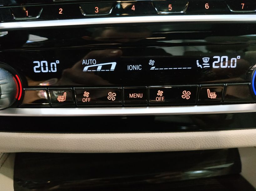 BMW SERIE 5 G30 2019 - Photo n°25