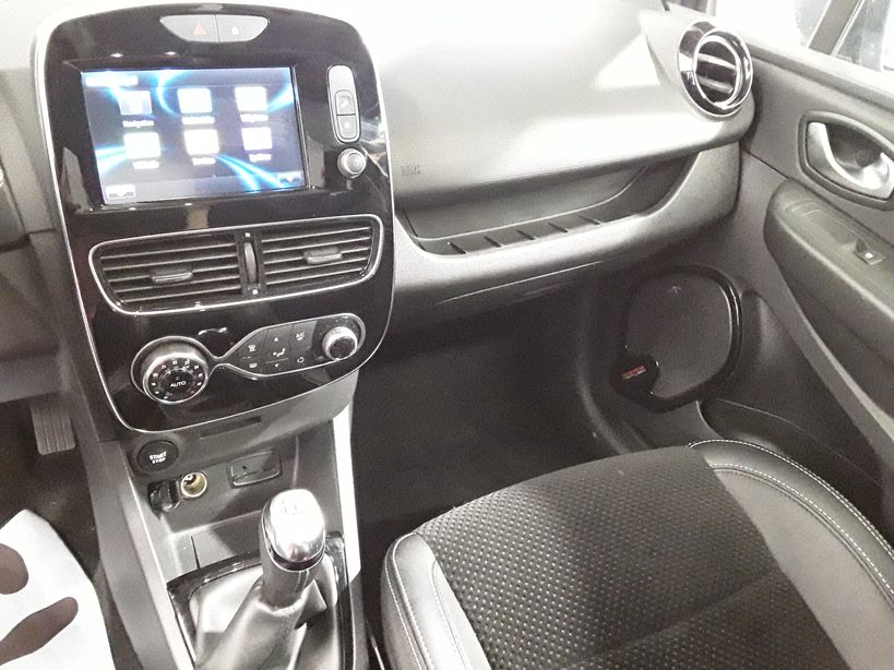RENAULT CLIO IV 2018 - Photo n°6