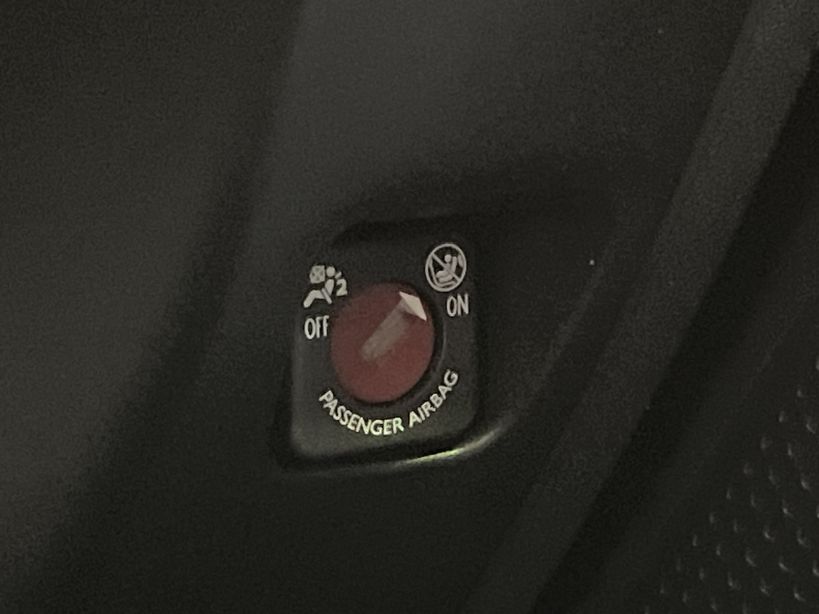 PEUGEOT 208 2019 - Photo n°24