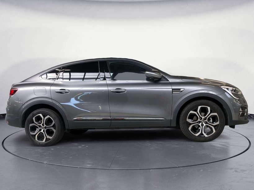 RENAULT ARKANA 2023 - Photo n°4