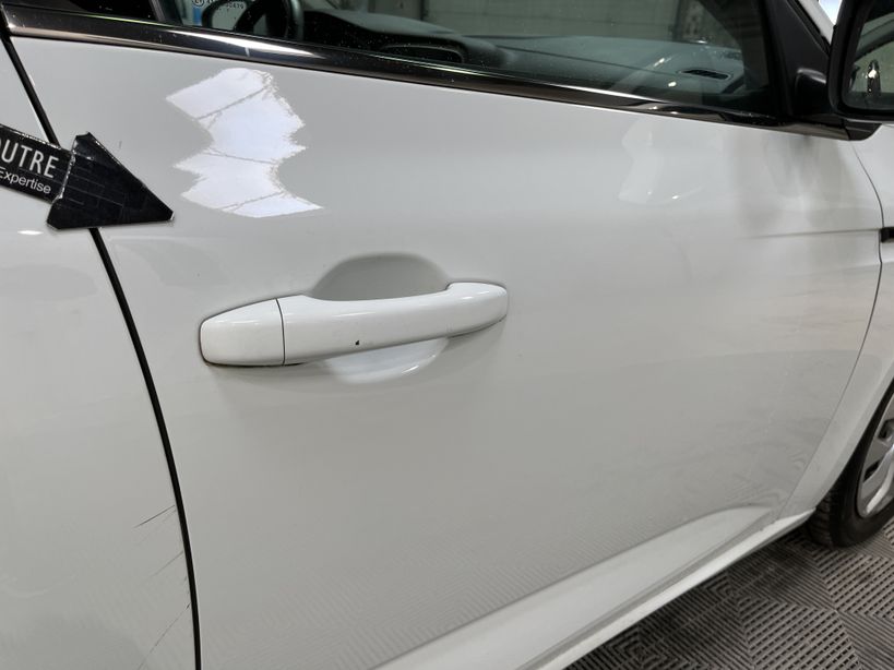 RENAULT MEGANE IV ESTATE 2017 - Photo n°8