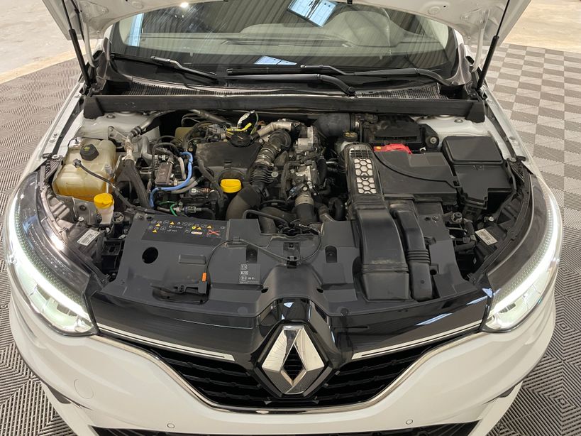 RENAULT MEGANE IV BERLINE 2022 - Photo n°9