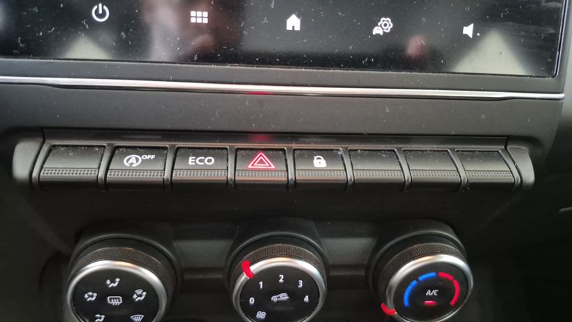 RENAULT CAPTUR 2021 - Photo n°19