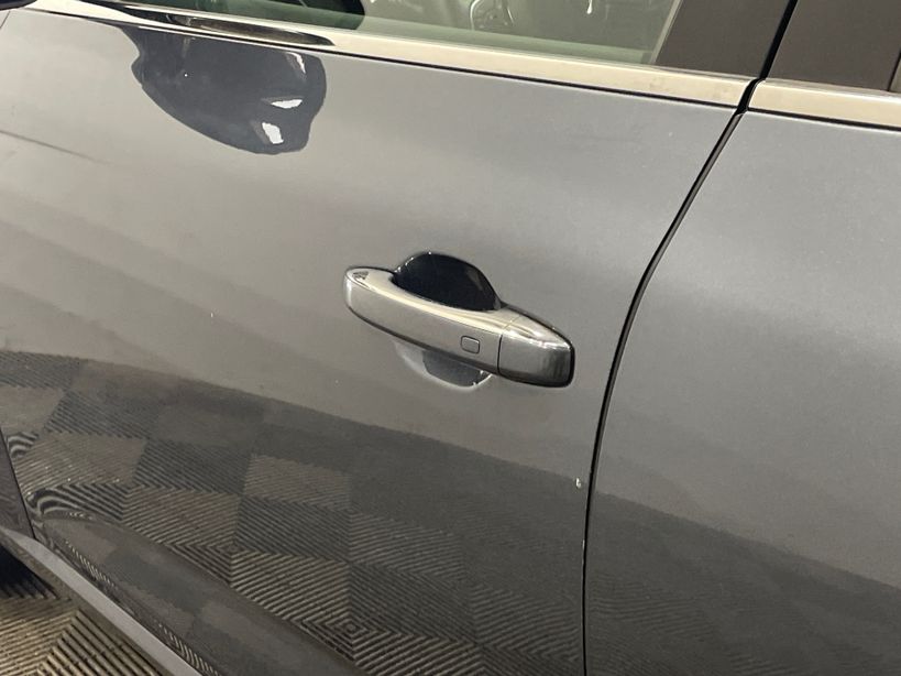 RENAULT MEGANE IV BERLINE 2023 - Photo n°3