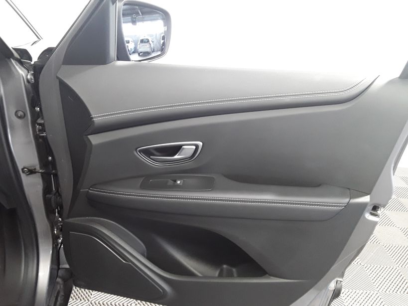 RENAULT SCENIC IV 2018 - Photo n°8