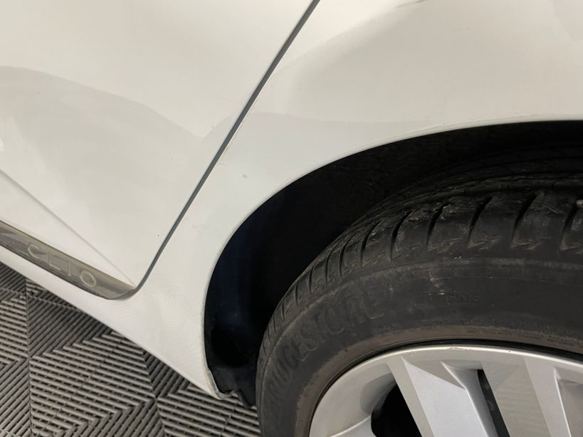 RENAULT CLIO V 2021 - Photo n°4