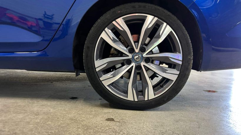 RENAULT MEGANE IV ESTATE 2021 - Photo n°9