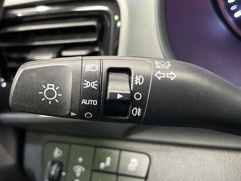 KIA STONIC 2019 - Photo n°27