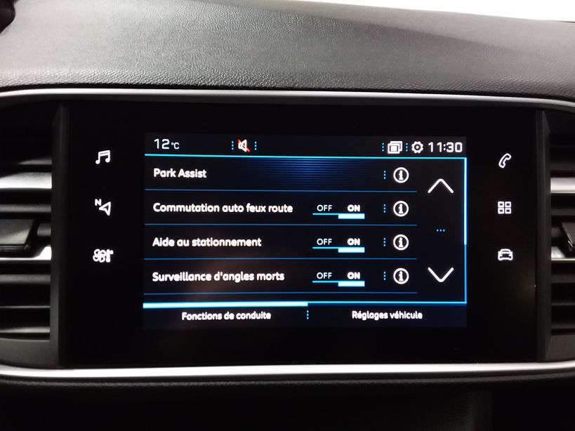 PEUGEOT 308 2019 - Photo n°18