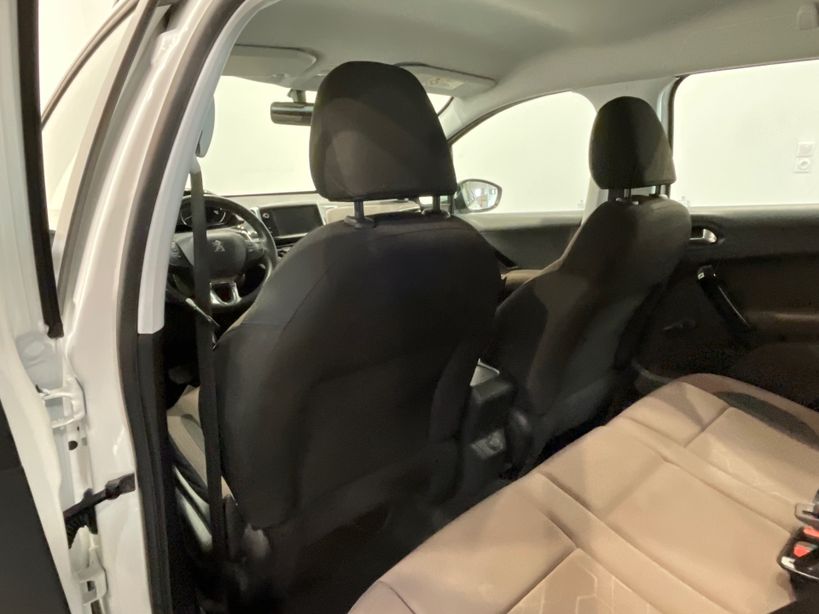 PEUGEOT 2008 2015 - Photo n°37