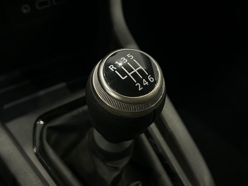 RENAULT CLIO V 2024 - Photo n°17