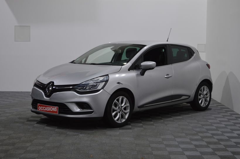 RENAULT CLIO IV 2018 - Photo n°1