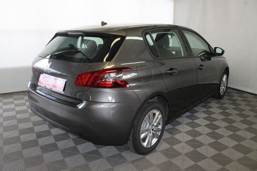 PEUGEOT 308 2018 - Photo n°10