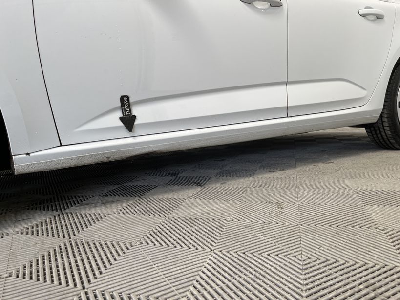 RENAULT MEGANE IV ESTATE 2017 - Photo n°23