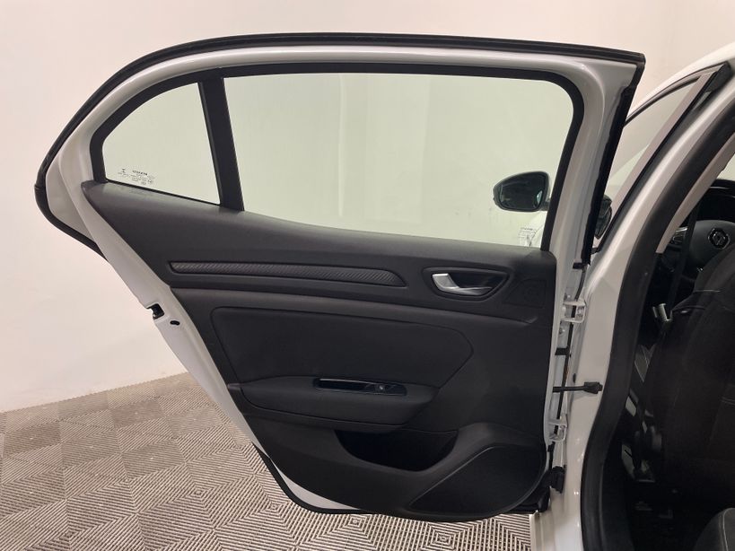RENAULT MEGANE IV BERLINE BUSINESS 2020 - Photo n°37