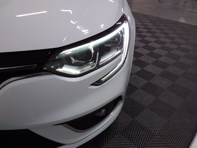 RENAULT MEGANE IV BERLINE BUSINESS 2020 - Photo n°33