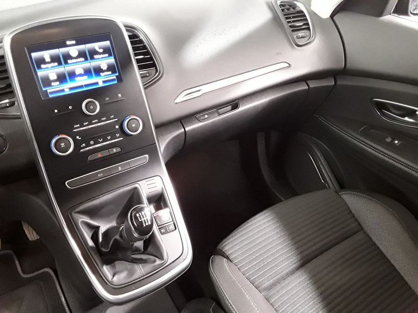 RENAULT GRAND SCENIC IV BUSINESS 2018 - Photo n°8
