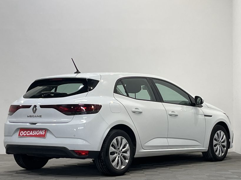 RENAULT MEGANE IV BERLINE 2021 - Photo n°3