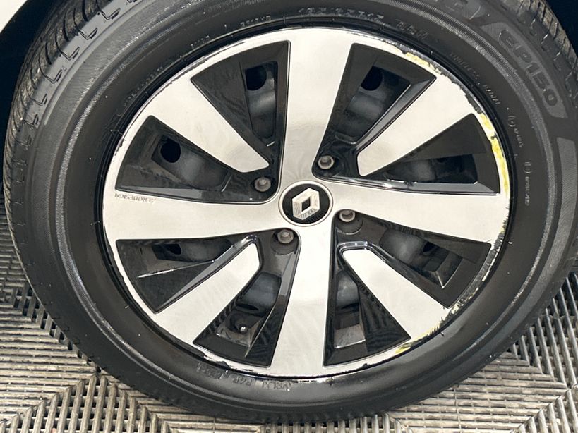 RENAULT CLIO V 2023 - Photo n°10