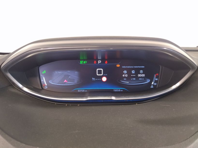 PEUGEOT 3008 2019 - Photo n°29