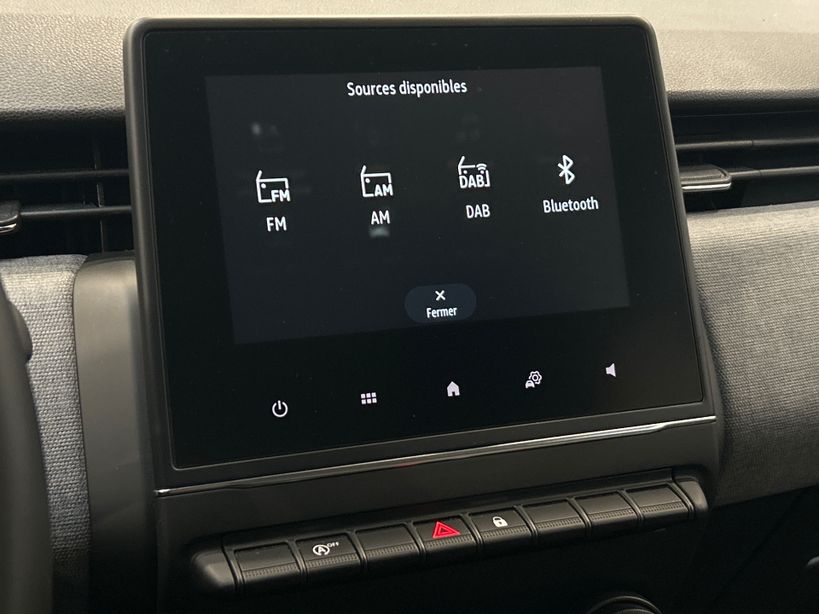 RENAULT CLIO V 2024 - Photo n°13