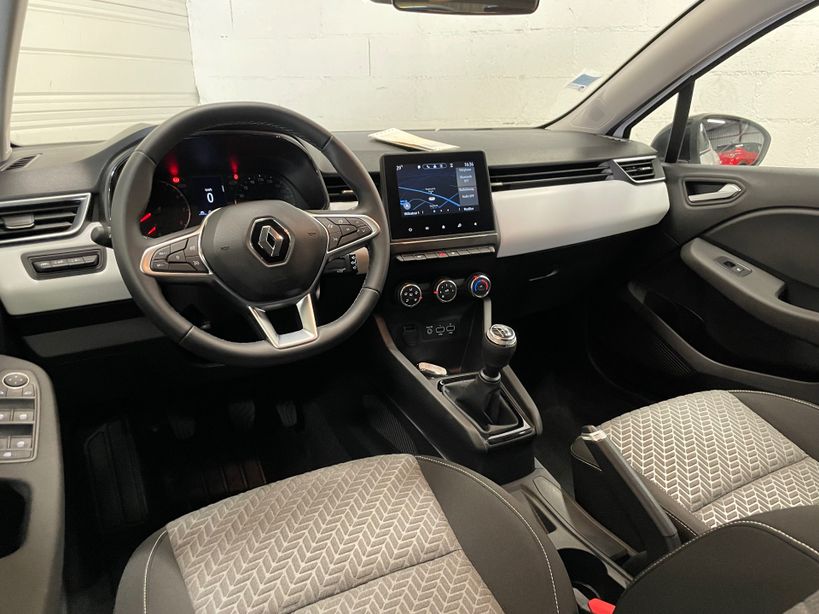 RENAULT CLIO V 2023 - Photo n°13