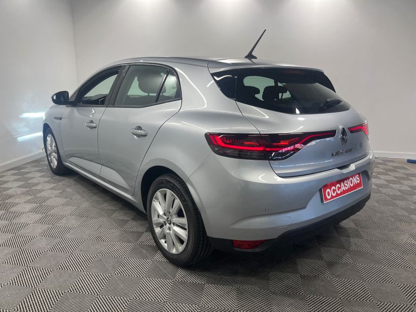 RENAULT MEGANE IV BERLINE 2022 - Photo n°8
