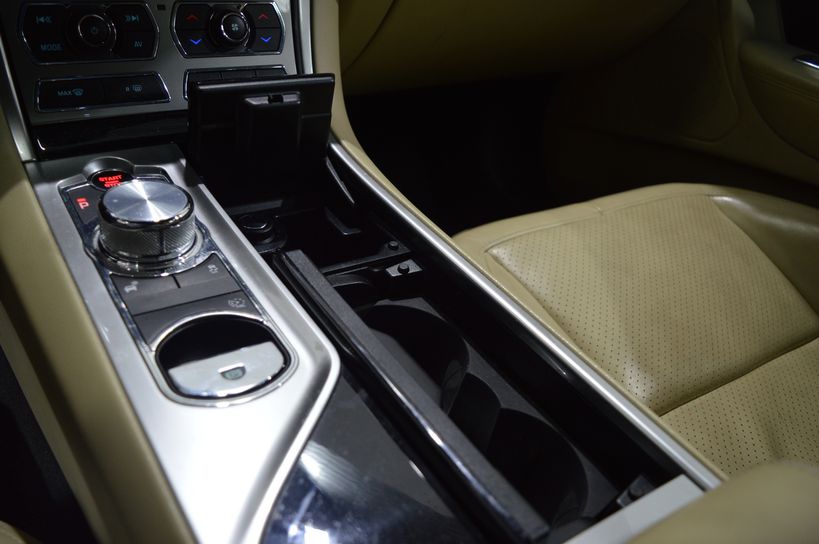 JAGUAR XF 2014 - Photo n°22