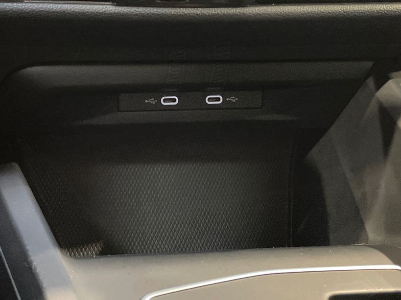 VOLKSWAGEN GOLF 2023 - Photo n°19