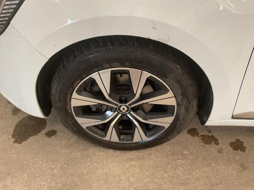 RENAULT CLIO V 2022 - Photo n°4