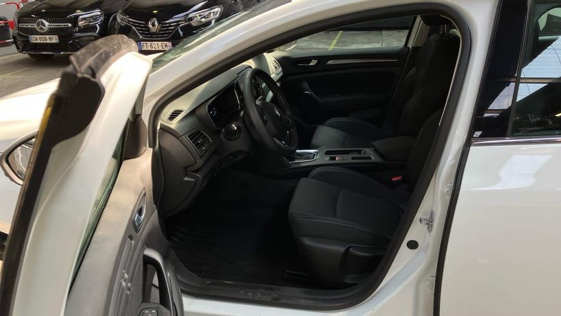 RENAULT MEGANE IV ESTATE 2021 - Photo n°10