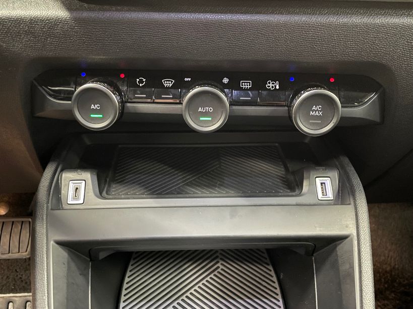 CITROEN C4 X 2023 - Photo n°25