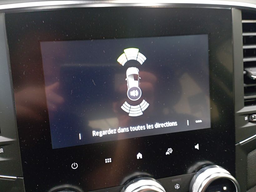 RENAULT MEGANE IV BERLINE 2021 - Photo n°20