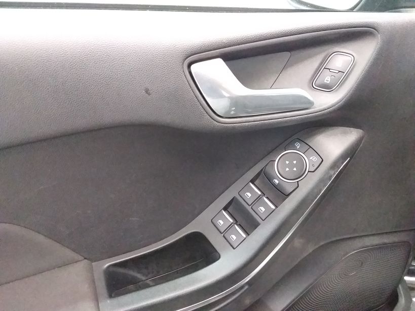 FORD FIESTA 2020 - Photo n°15