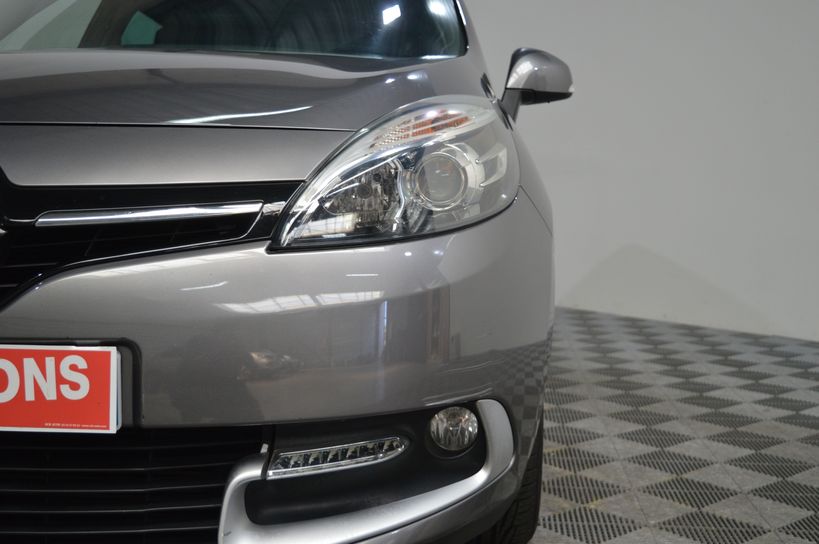 RENAULT SCENIC III 2013 - Photo n°8
