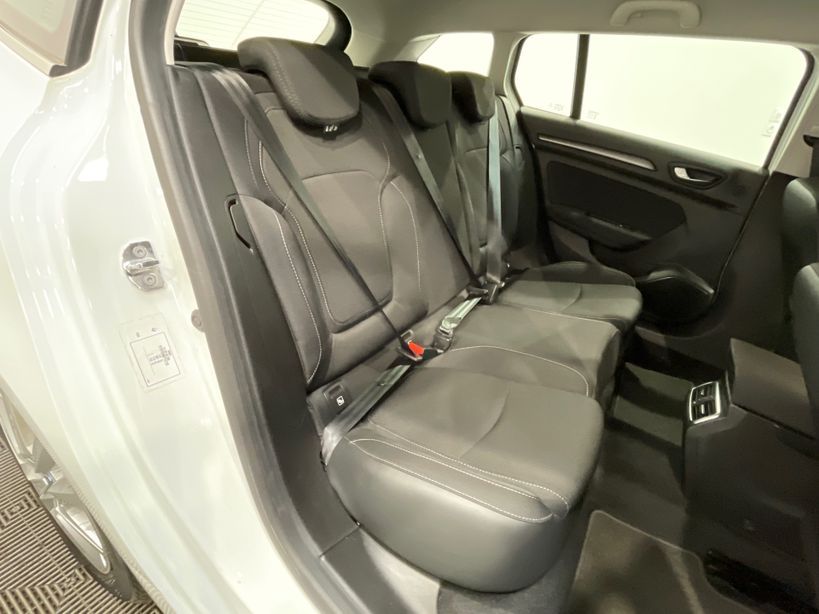 RENAULT MEGANE IV ESTATE 2021 - Photo n°34
