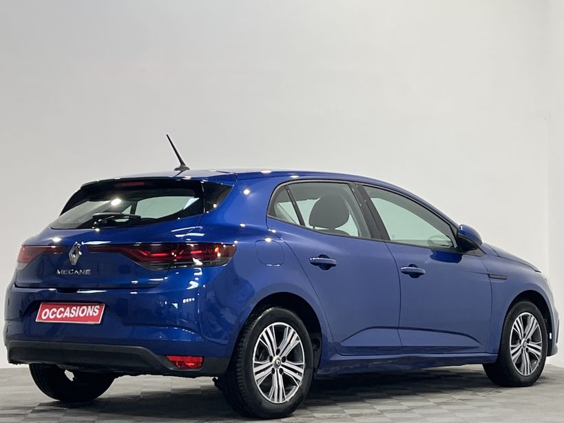 RENAULT MEGANE IV BERLINE 2023 - Photo n°3