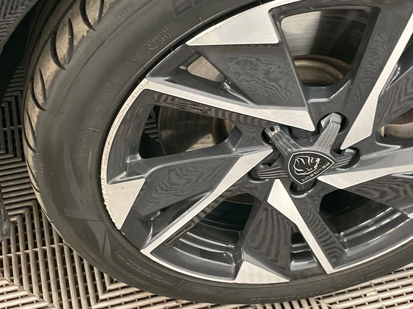 PEUGEOT 308 2023 - Photo n°5