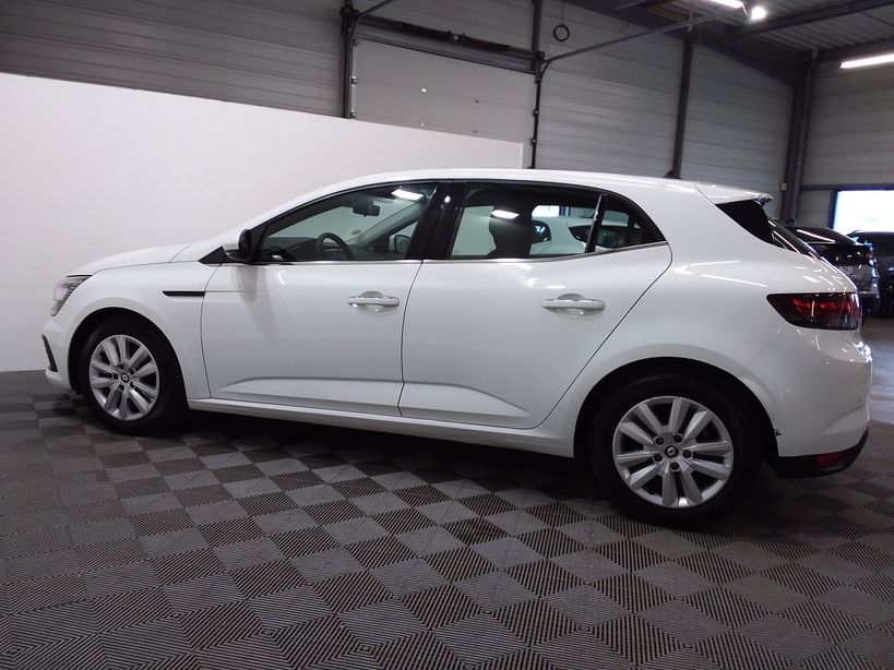RENAULT MEGANE IV BERLINE 2021 - Photo n°27
