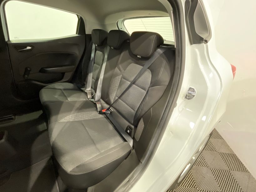 RENAULT CLIO V 2021 - Photo n°10