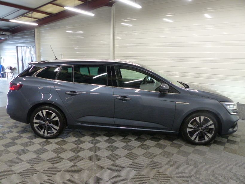 RENAULT MEGANE IV ESTATE 2018 - Photo n°14