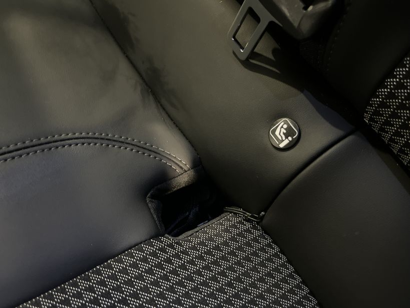 PEUGEOT 208 2023 - Photo n°8