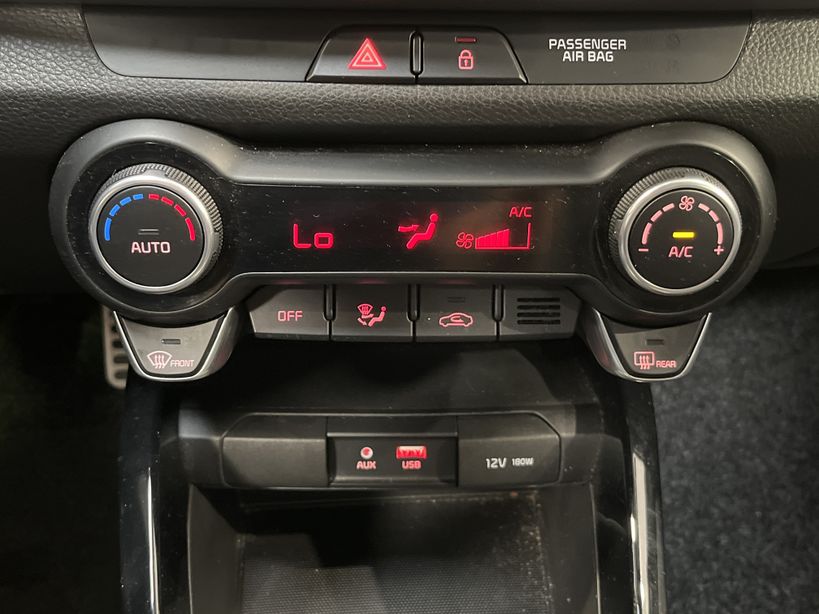 KIA STONIC 2019 - Photo n°16