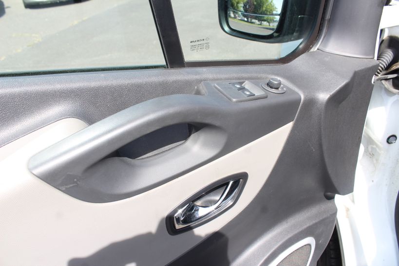RENAULT TRAFIC III FG 2016 - Photo n°23