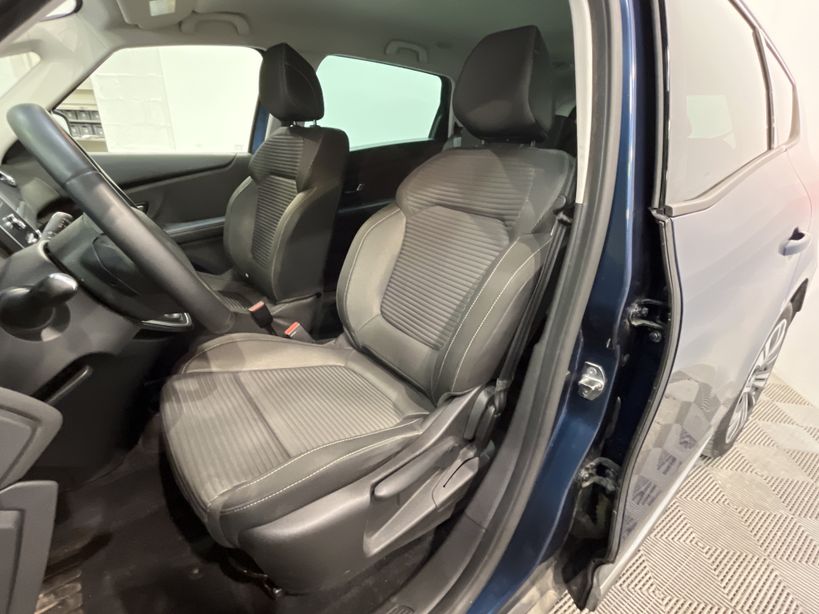 RENAULT GRAND SCENIC IV 2020 - Photo n°9