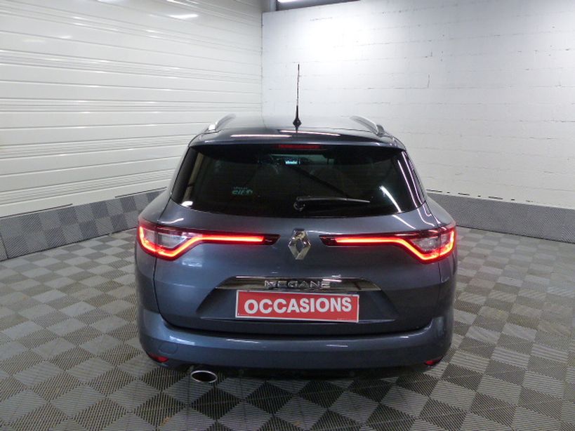 RENAULT MEGANE IV ESTATE 2018 - Photo n°12