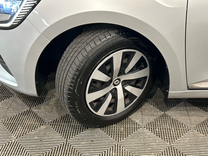 RENAULT CLIO V 2023 - Photo n°5